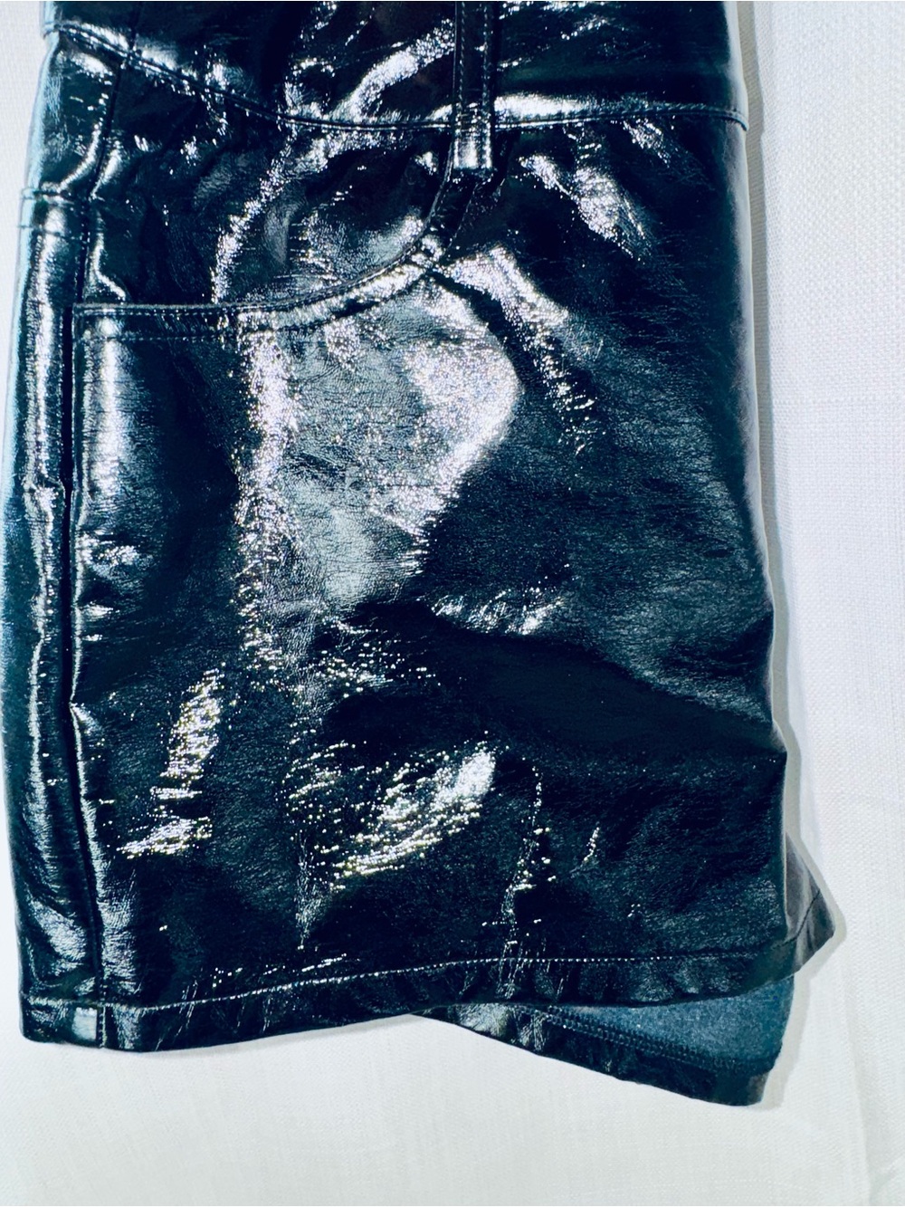High-Shine Black Women's Vinyl Shorts - Picture 3 of 4